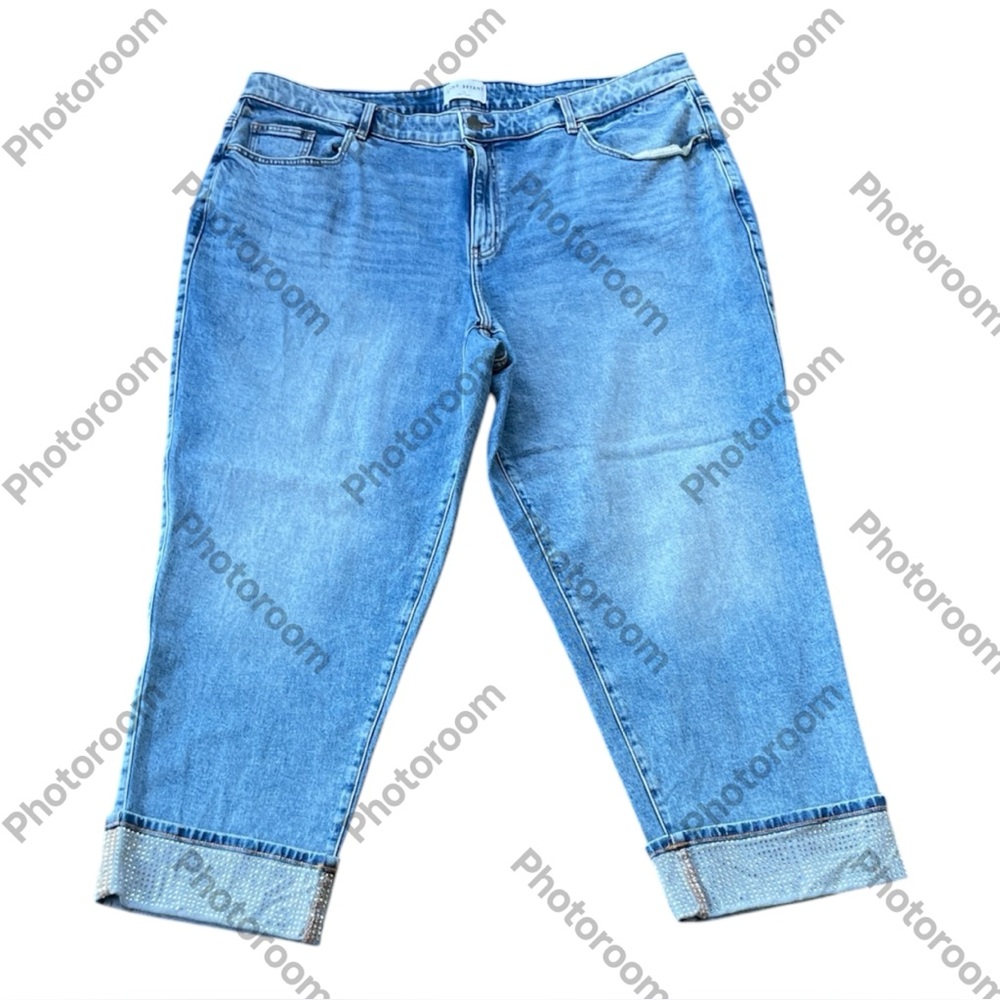 Lane Bryant Light Blue Cropped Jeans